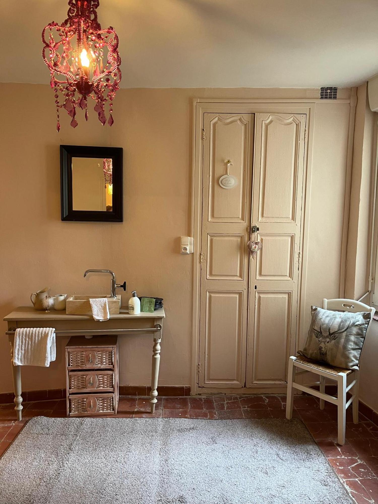 La Maisonnette De L'Impasse Cruzy Extérieur photo