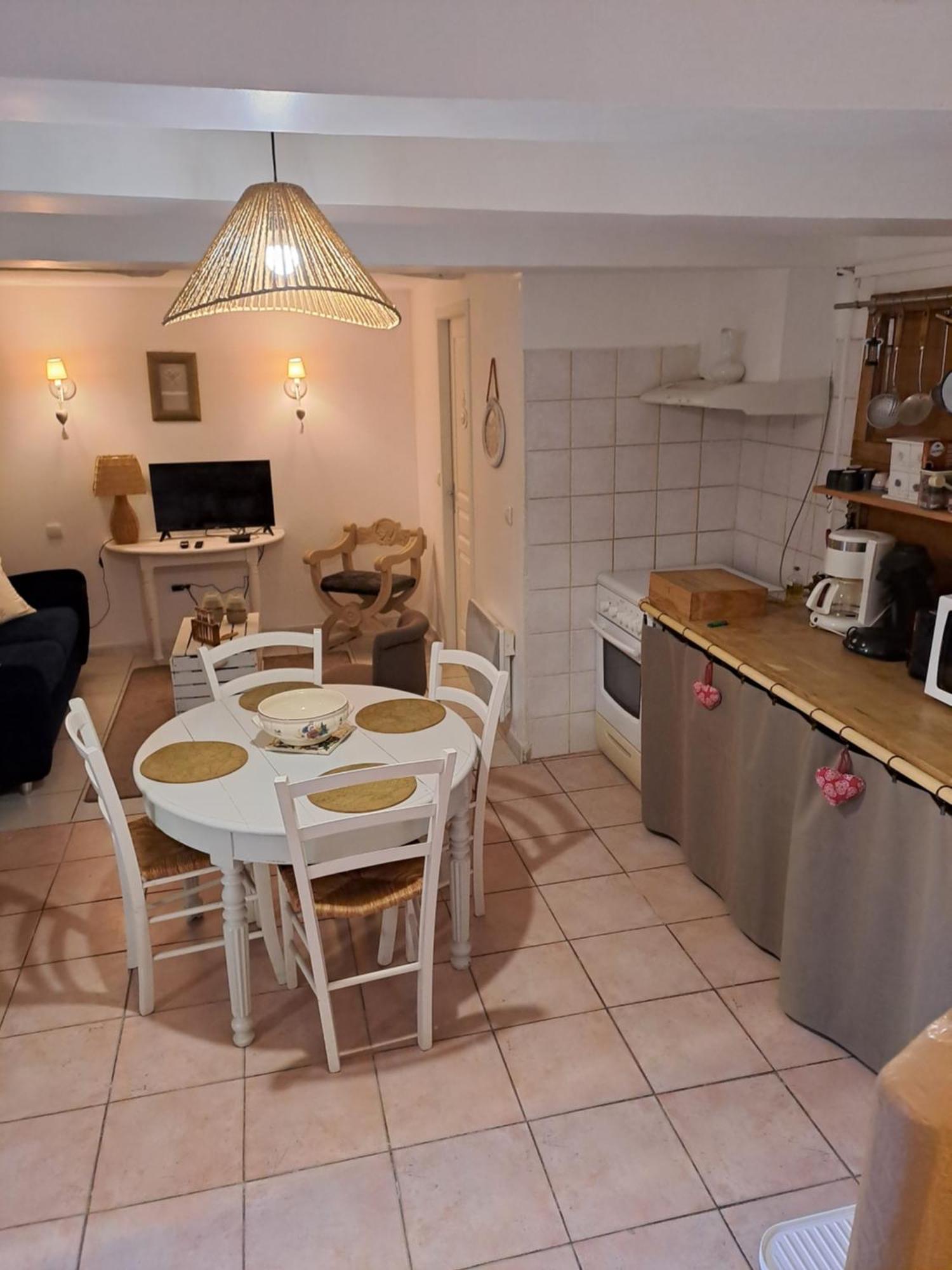 La Maisonnette De L'Impasse Cruzy Extérieur photo